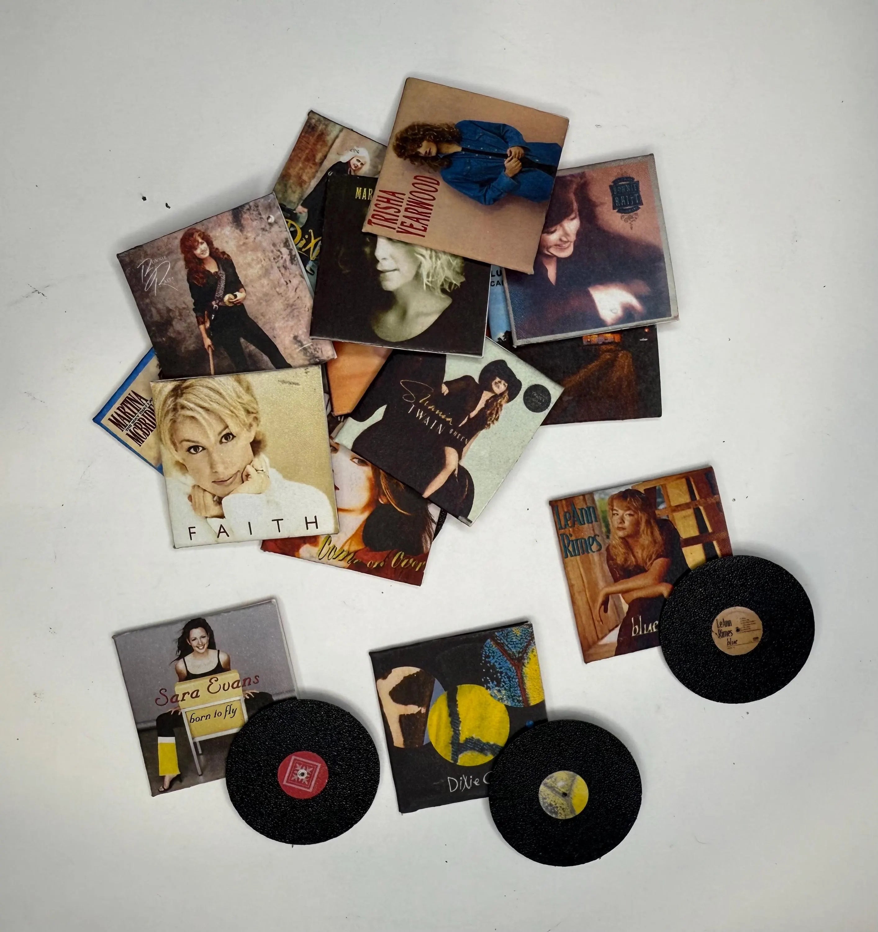 1:12 Miniature Ladies of ’90s Country Vinyls